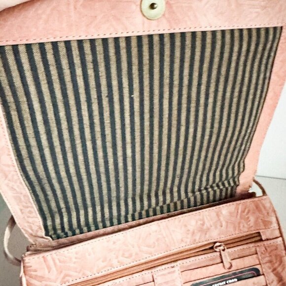 Leather Hand tooled Made in India Travel Crossbody Bag - Picture 6 of 10